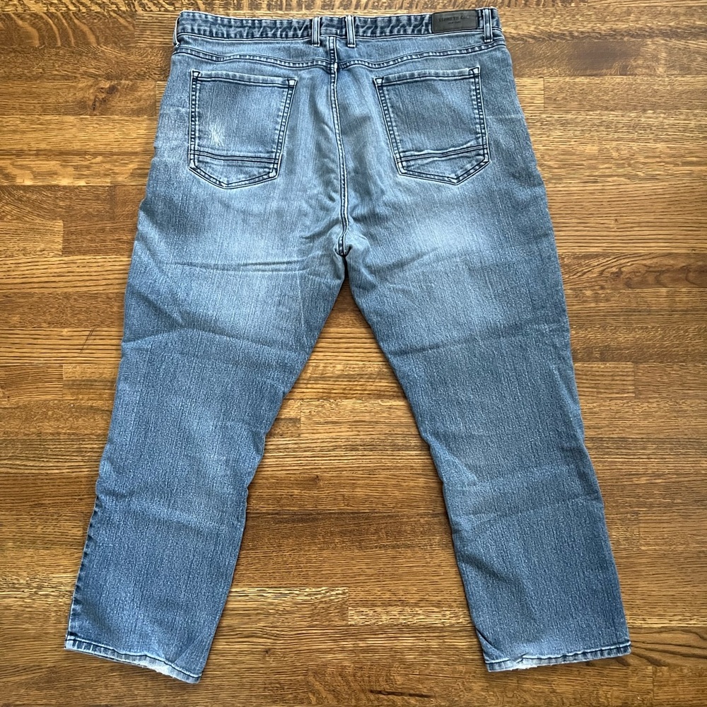 40 waist 29 inseam.